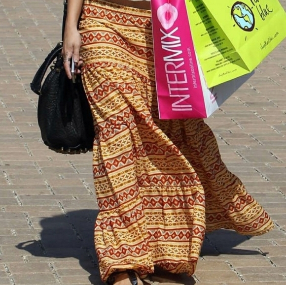 Blu Moon Boho Southwestern Aztec Resort Vacation Tiered Pull-On Maxi Skirt 2 (S) - Picture 2 of 10